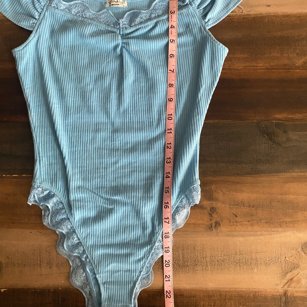 NWOT Free People Lace Trim Bodysuit - Picture 12 of 12